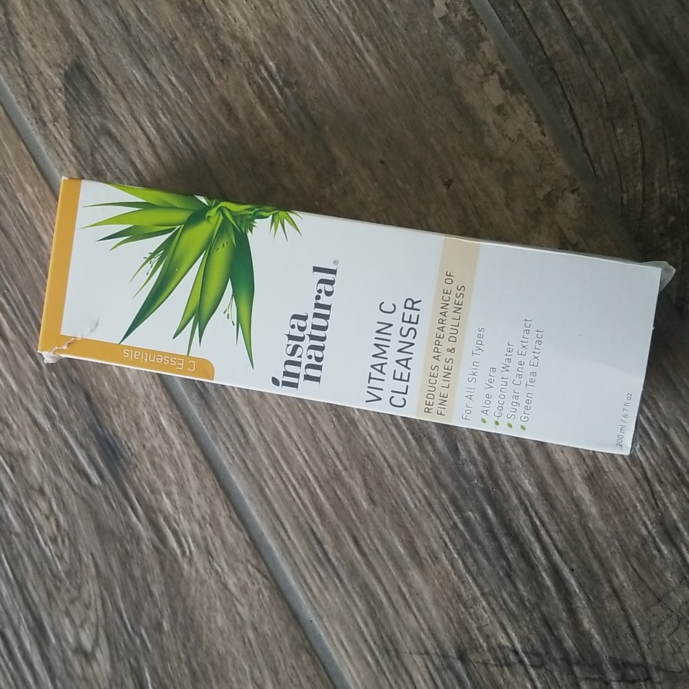 NIB Insta Natural Vitamin C Cleanser 6.7 oz